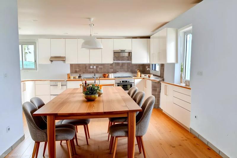 Maison - 100 m² - 6 pièces