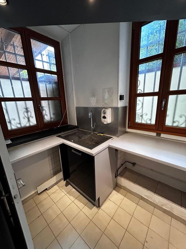 Local d'activités - 39 m² - 3 pièces