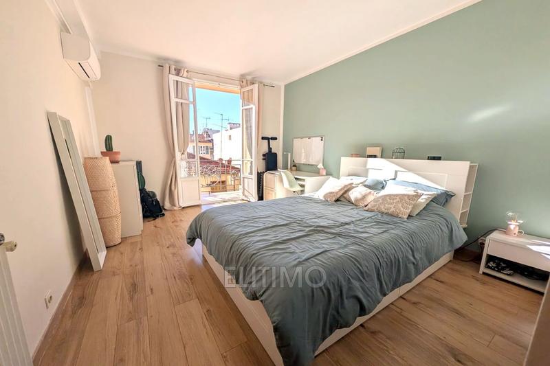 Appartement - 95 m² - 4 pièces