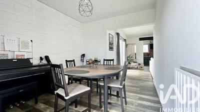 Appartement - 83 m² - 4 pièces