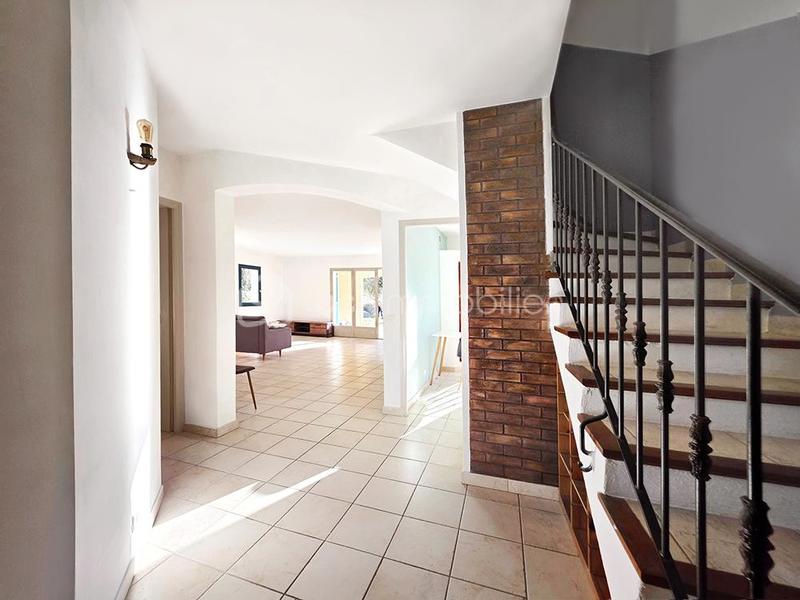 Maison - 157 m² - 7 pièces