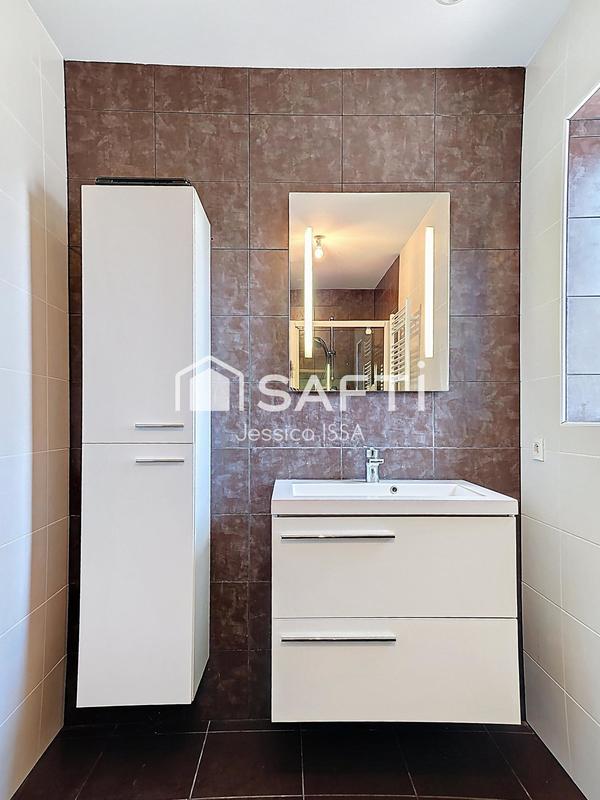 Appartement - 83 m² - 5 pièces