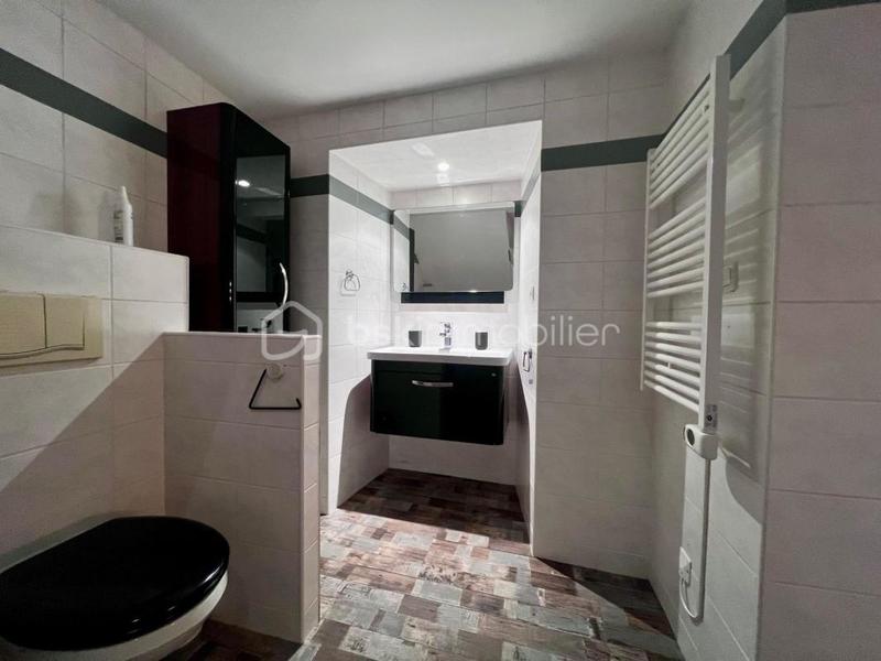 Appartement - 80 m² - 3 pièces