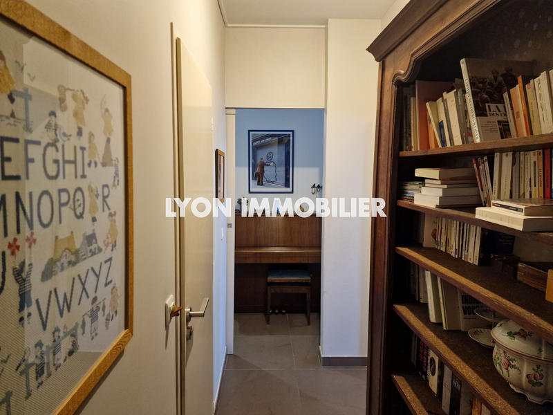 Appartement - 229 m² - 7 pièces