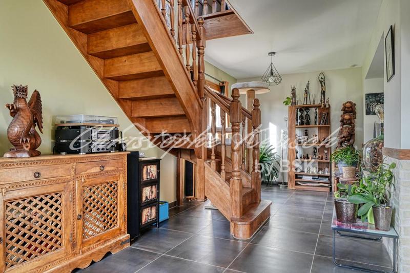 Maison - 180 m² - 7 pièces