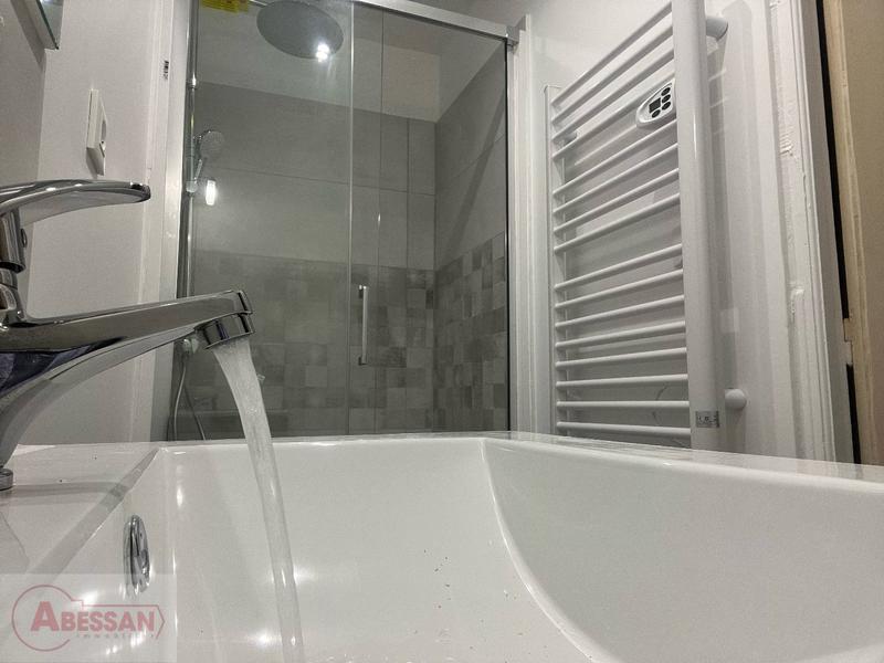 Appartement - 85 m² - 3 pièces