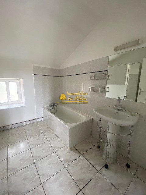 Appartement - 100 m² - 4 pièces