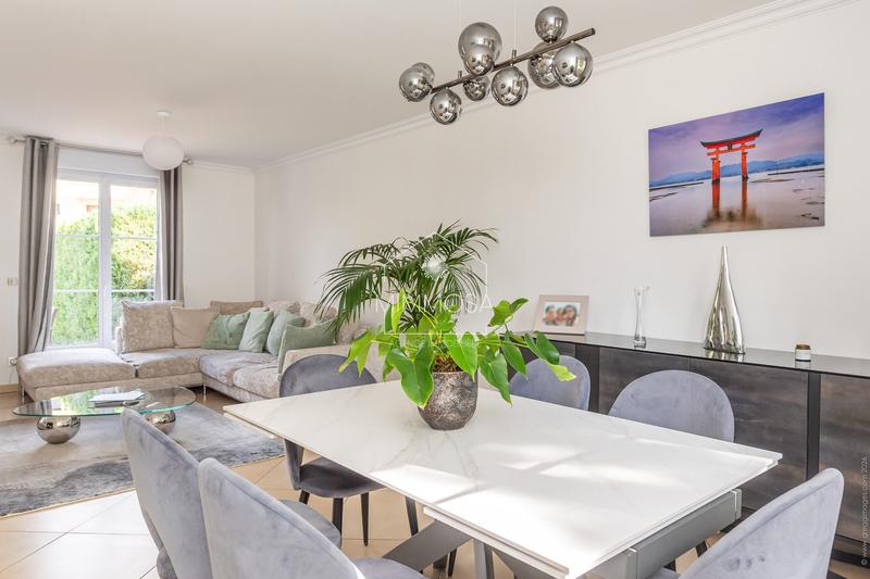 Maison contemporaine - 146 m² - 6 pièces