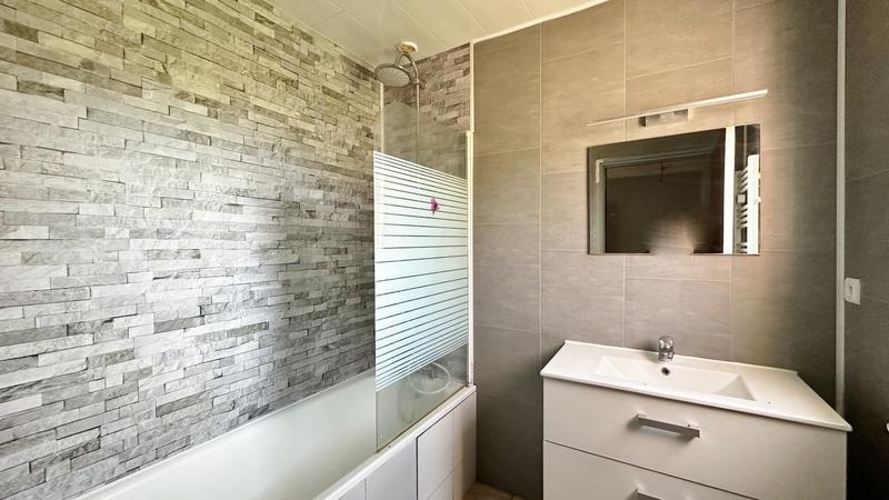 Propriété - 200 m² - 7 pièces