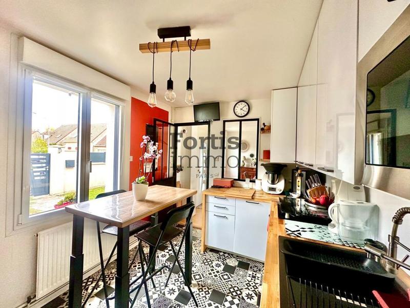 Maison - 105 m² - 5 pièces