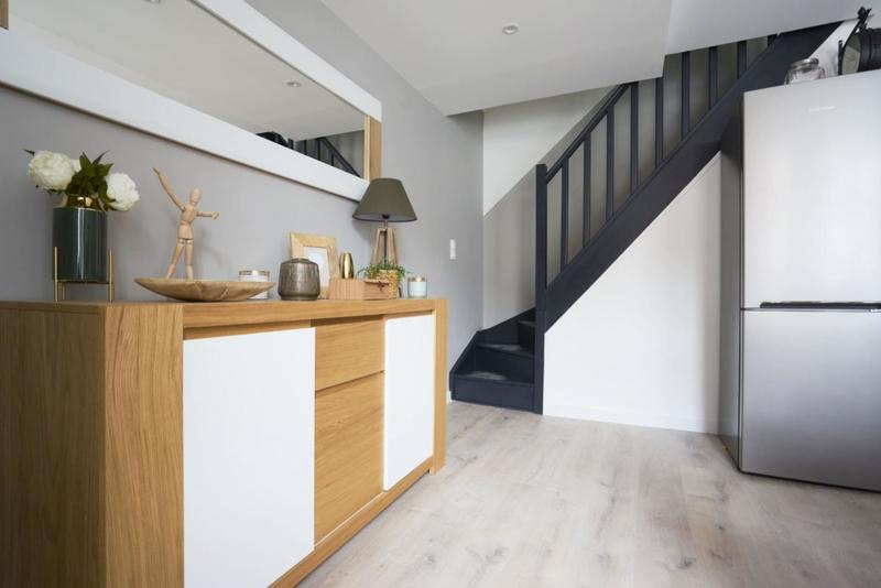 Appartement - 98 m² - 6 pièces