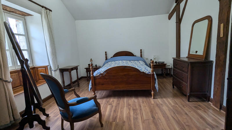 Maison - 373 m² - 12 pièces