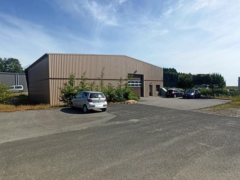 Local commercial - 318 m²