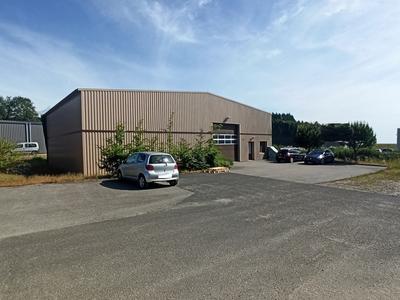 Local commercial - 318 m²