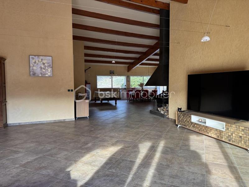 Demeure - 570 m² - 14 pièces