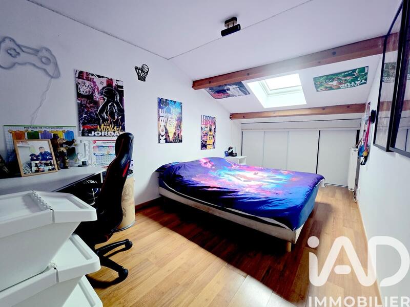 Maison - 104 m² - 5 pièces