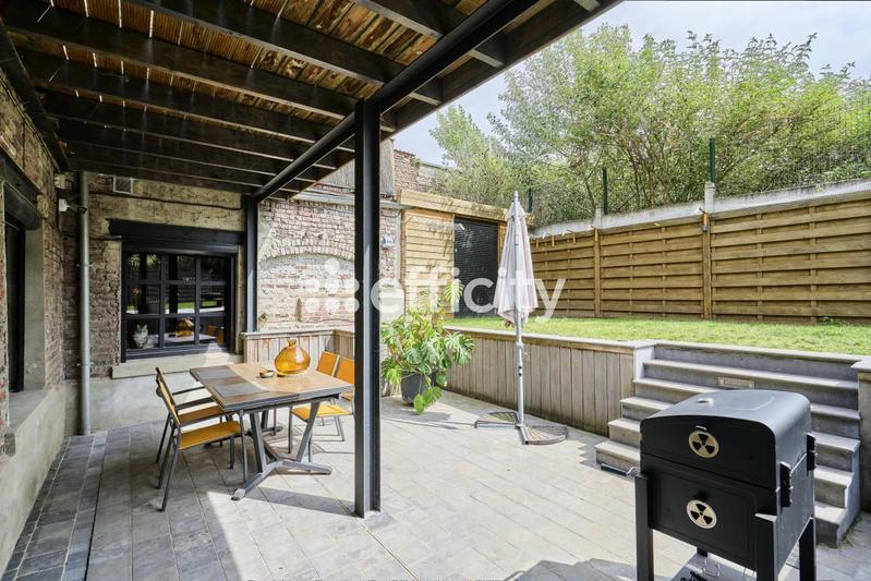 Loft - 243 m² - 4 pièces
