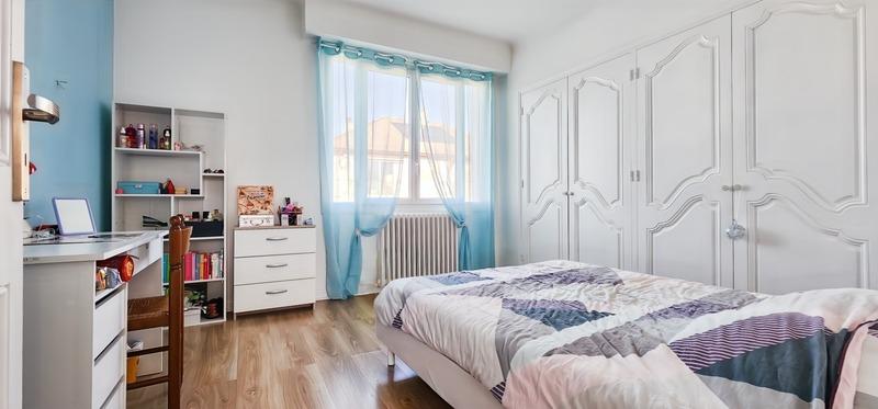 Maison bourgeoise - 250 m² - 7 pièces