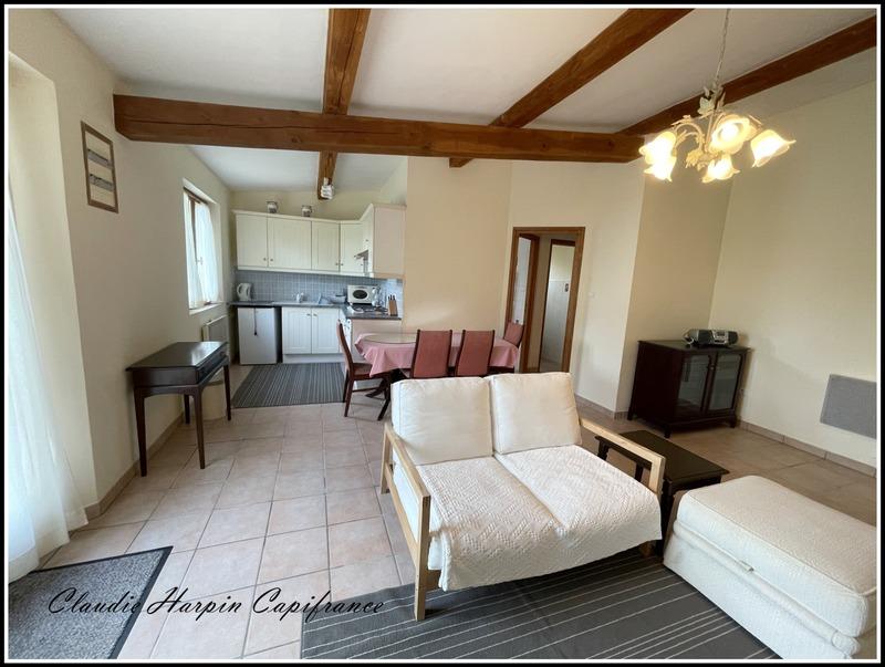 Maison - 255 m² - 9 pièces