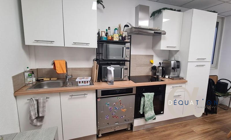 Bureau - 135 m² - 3 pièces