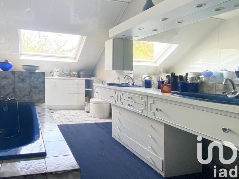 Maison - 175 m² - 8 pièces