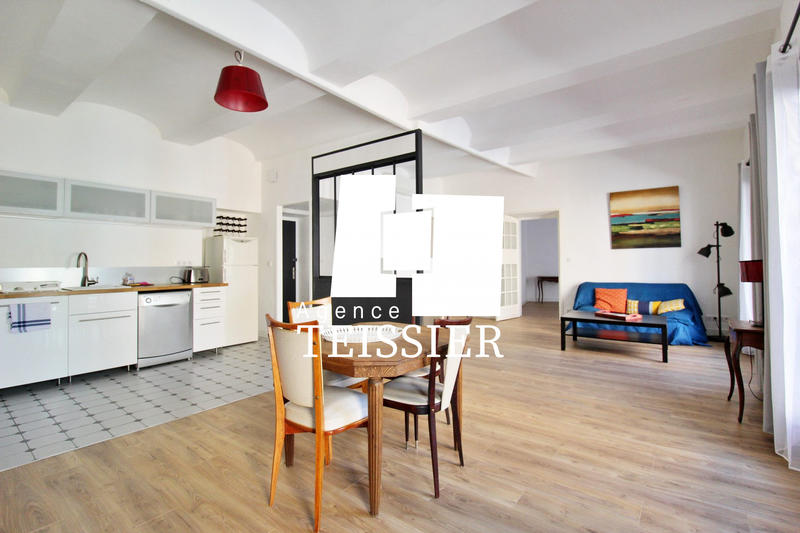 Appartement - 82 m² - 2 pièces