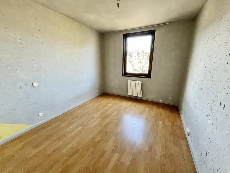 Appartement - 100 m² - 4 pièces