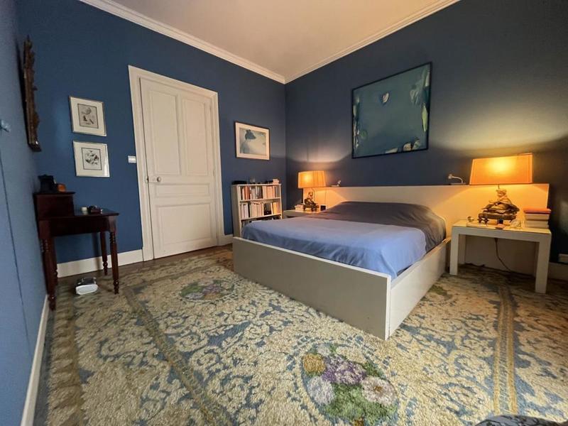 Maison - 210 m² - 6 pièces