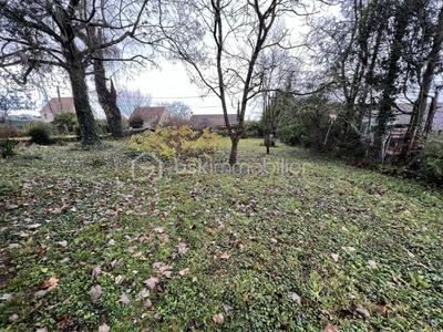 Terrain constructible - 477 m²