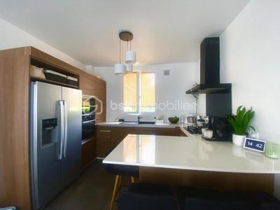 Maison - 97 m² - 4 pièces