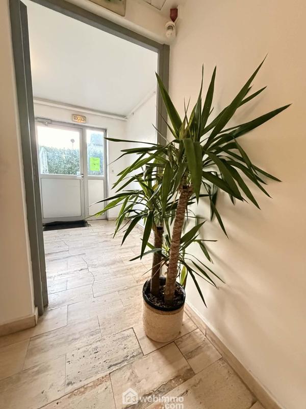 Bureau - 132 m² - 7 pièces