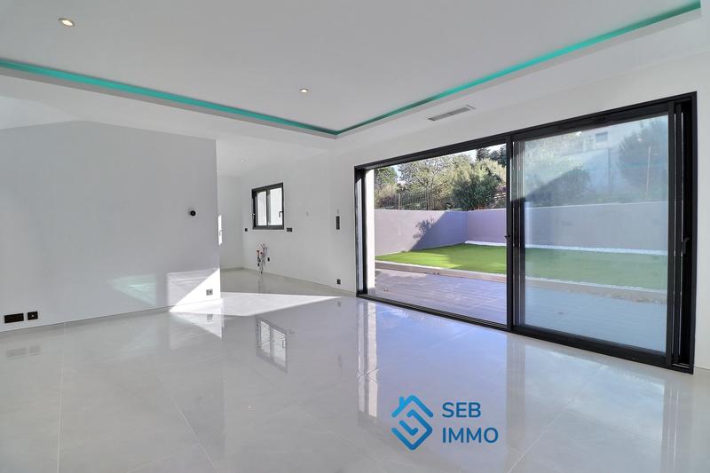 Maison - 118 m² - 4 pièces