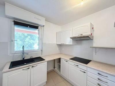 Appartement - 80 m² - 3 pièces