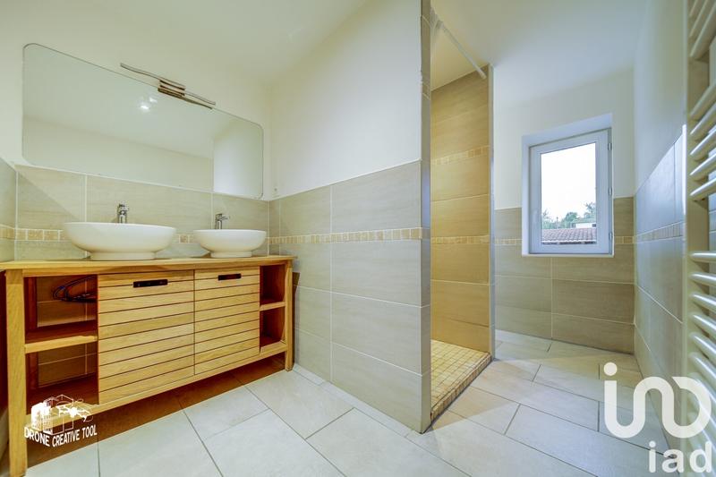 Maison de village - 224 m² - 8 pièces