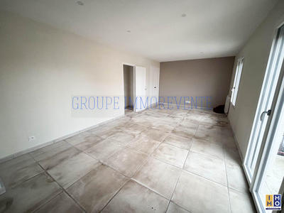 Maison traditionnelle - 96 m² - 5 pièces