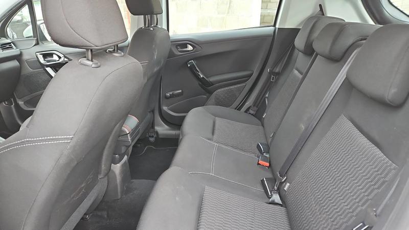 Peugeot 208 I 1.5 BlueHDi 100 Active