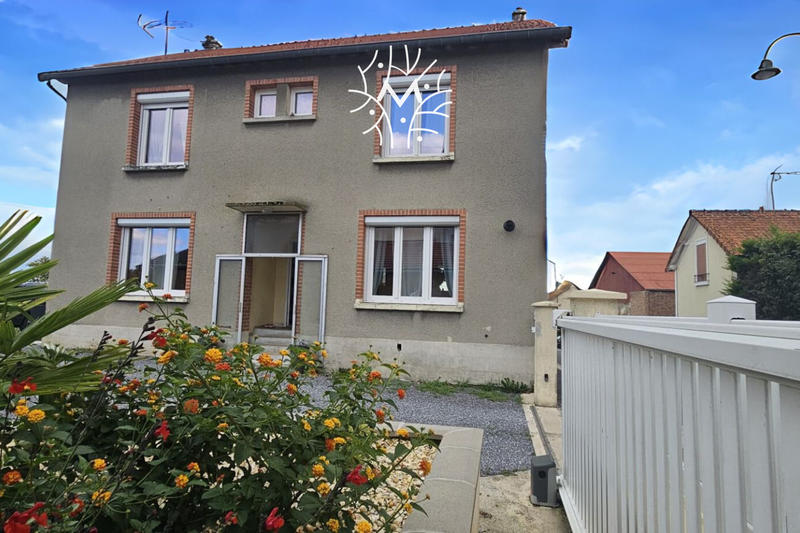 Maison - 137 m² - 6 pièces
