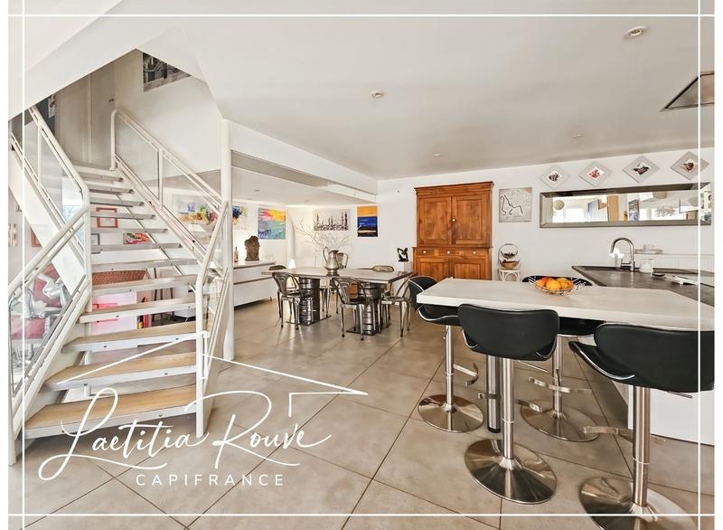 Appartement - 254 m² - 6 pièces