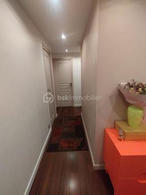 Appartement - 82 m² - 5 pièces