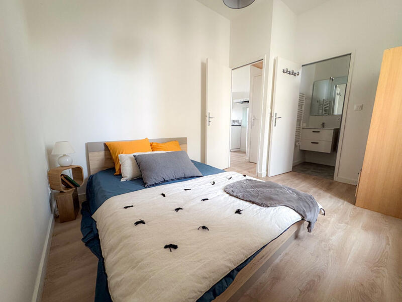 Immeuble - 8 pièces