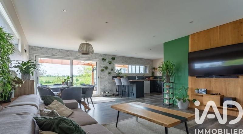 Maison - 170 m² - 8 pièces