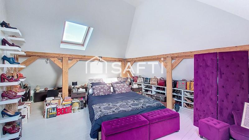 Maison - 204 m² - 7 pièces