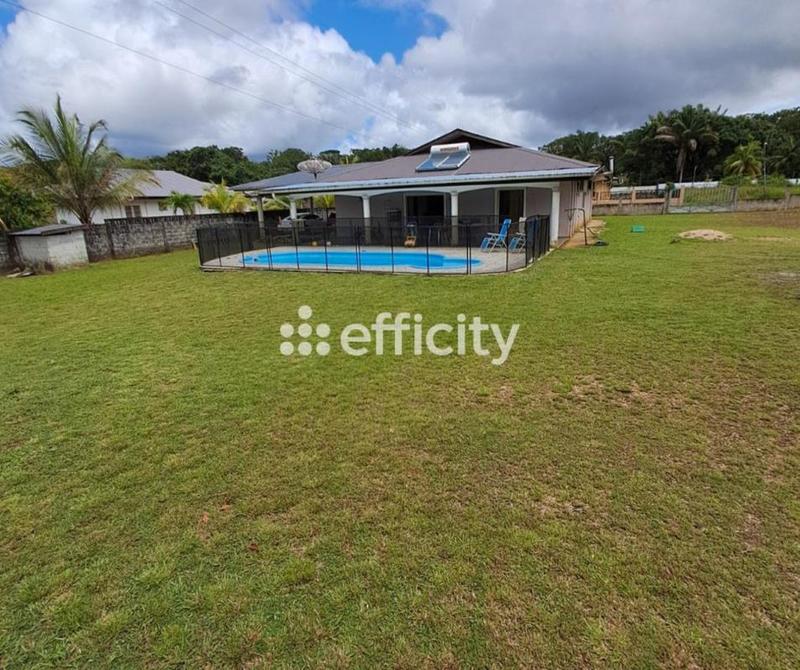 Maison - 170 m² - 5 pièces