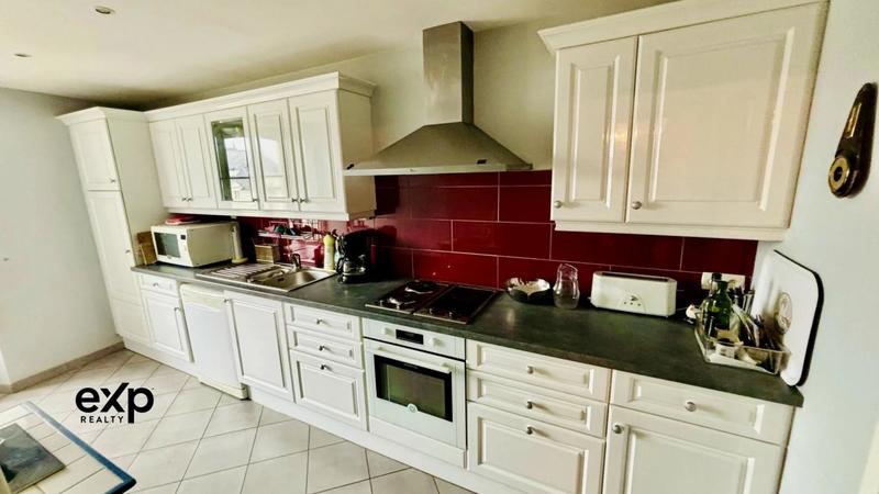 Duplex - 179 m² - 6 pièces