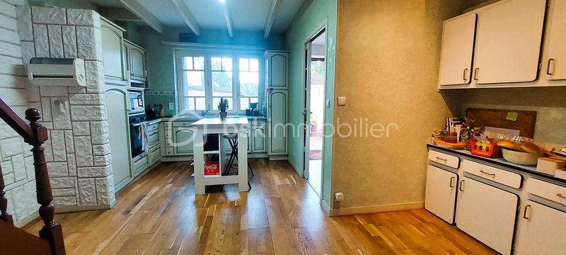 Maison de village - 180 m² - 13 pièces