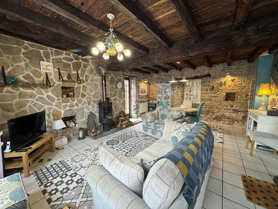 Maison - 137 m² - 6 pièces