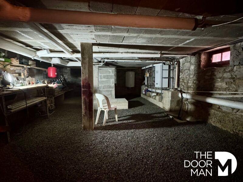 Maison - 190 m² - 8 pièces