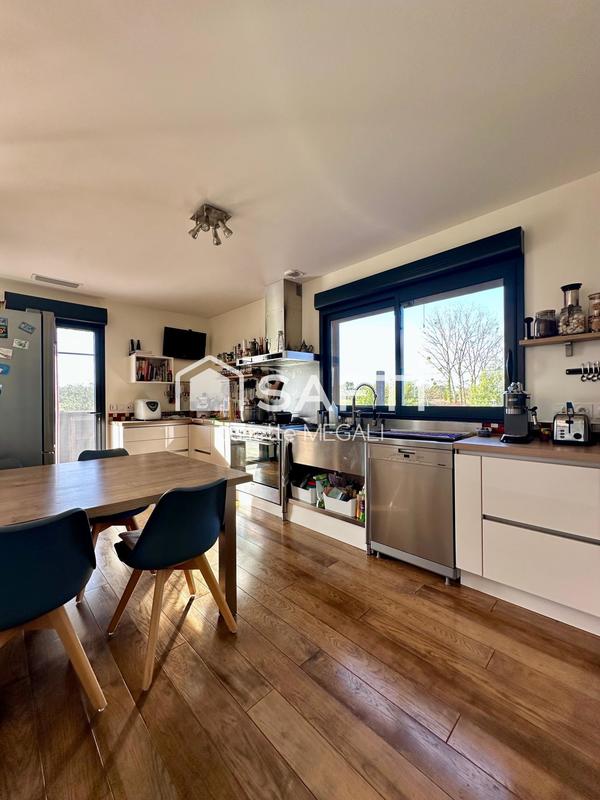 Maison - 140 m² - 4 pièces