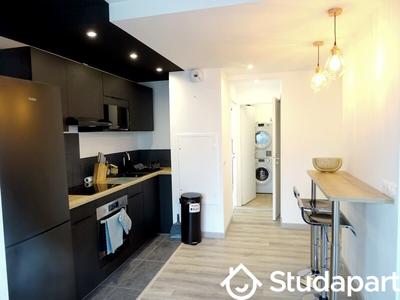 Chambre - 10 m² - 1 pièce