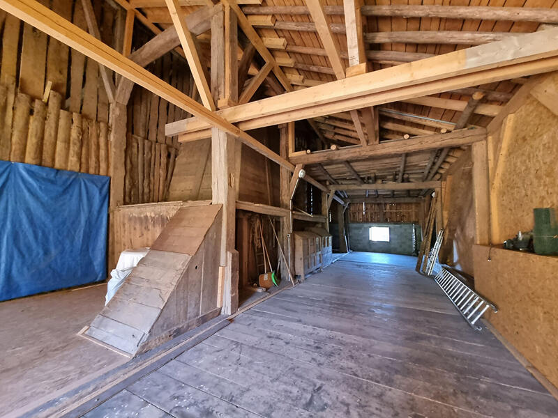 Maison - 171 m² - 9 pièces